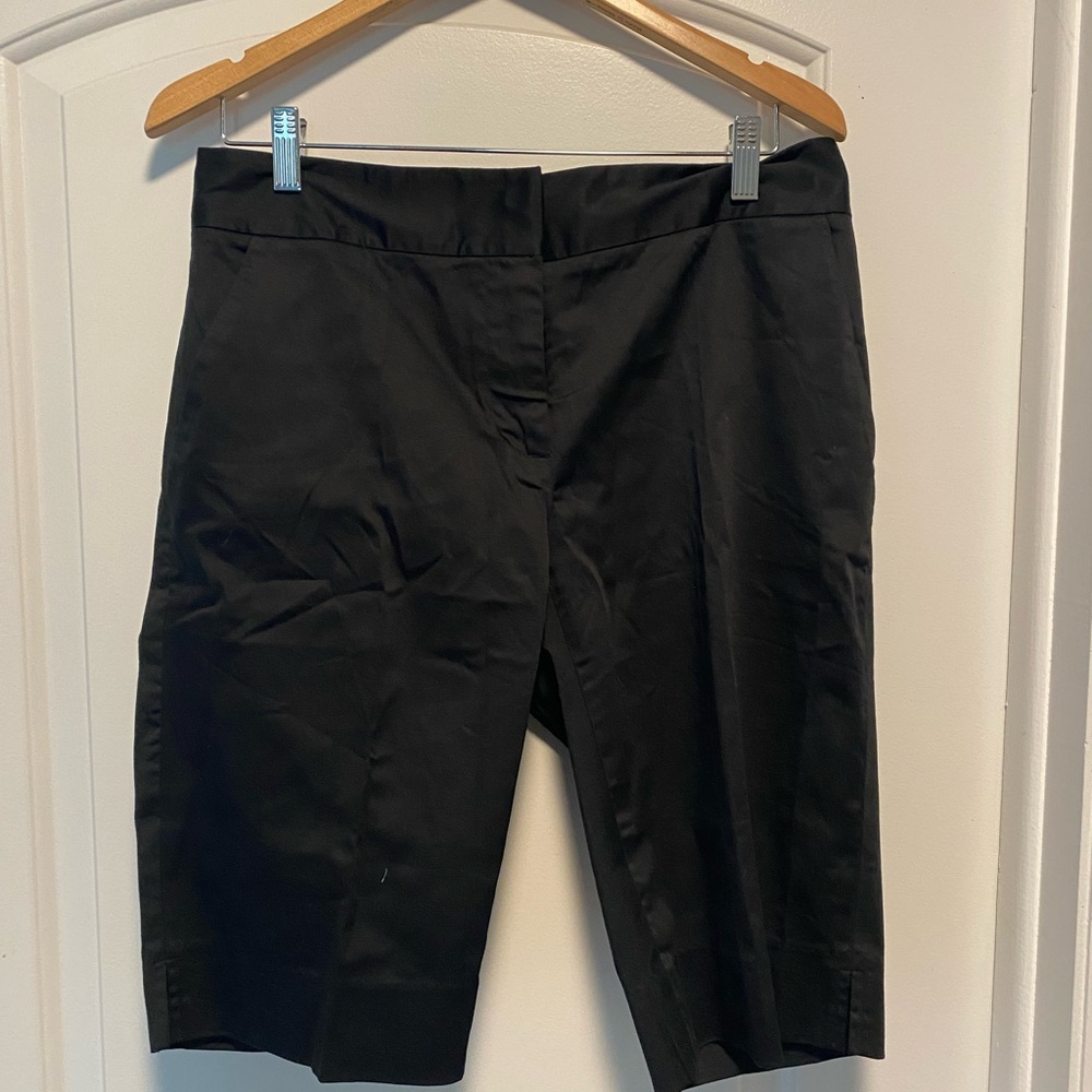 Karen Kane Black Bermuda Shorts sz 8